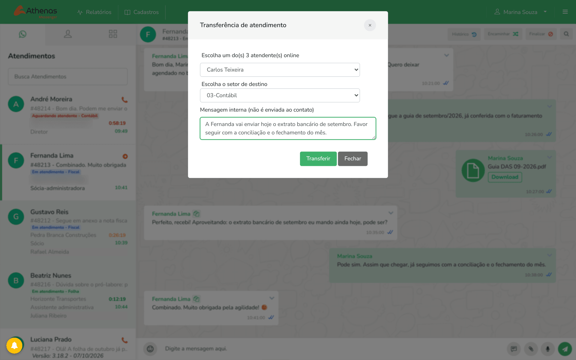 Transferência de atendimento no Athenas Messenger, com atendente, setor de destino e mensagem interna
